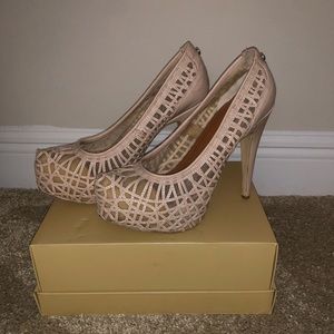 Womens Calvin Klein pumps